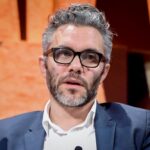 In major shake-up, CBS replaces ‘60 Minutes’ executive producer with tech journalist