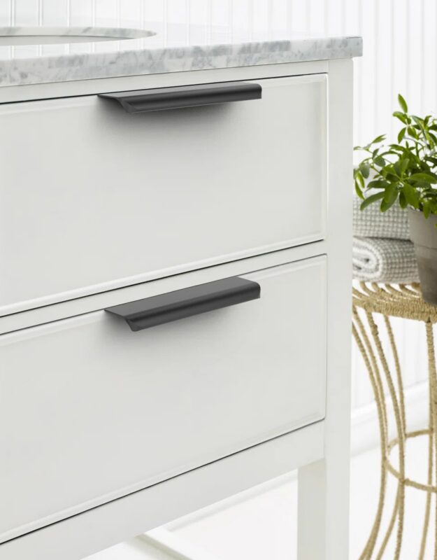 Drawer Pulls That Cost Under $100 and Look Like a Full Kitchen Reno