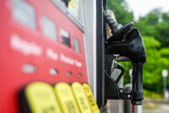 260601-gas-station-pump-vl-1053a-9d00fc-1.jpg-1