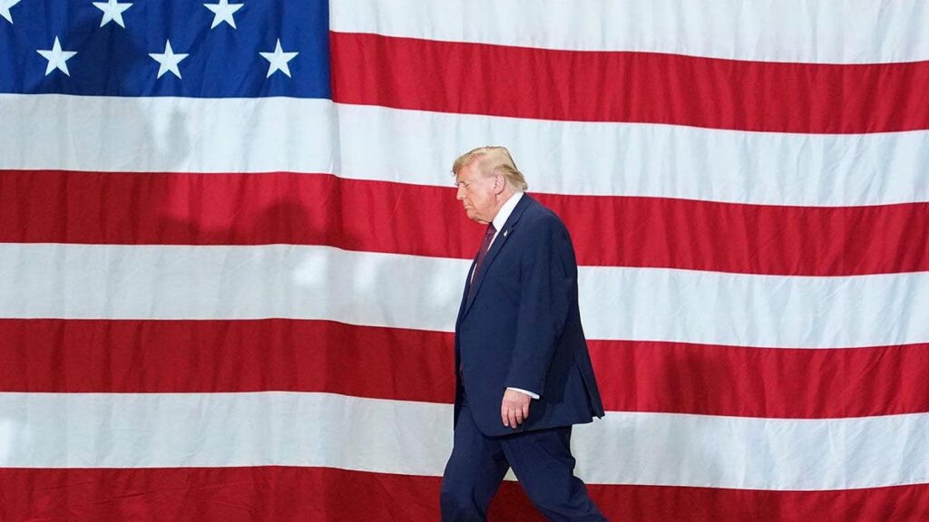 donald-trump-mack-trucks-pennsylvania-fox-news-001.jpeg