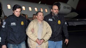 El-Chapo-at-MacArthur-Airport.jpg