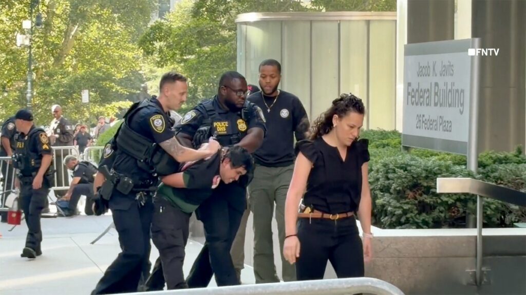 nyc-federal-building-incident-1.jpg