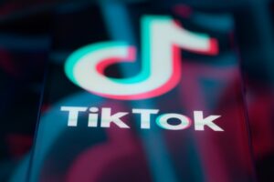 260822-tiktok-logo-cc-0103a-bc8210.jpg