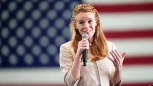 cooke-stands-at-campaign-event.jpegve1tl1