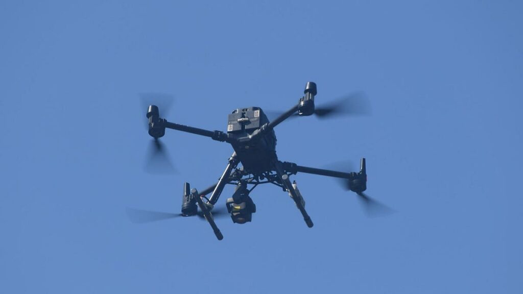 drones-air.jpgve1tl1