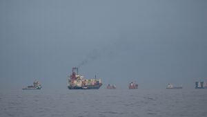 hormus-strait-iran-vessels.jpgve1tl1