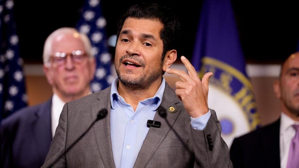 rep-jimmy-gomez-capitol-hill-fox-news-001.jpegve1tl1