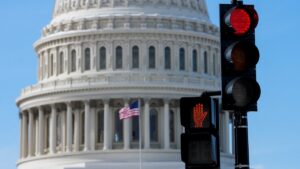 capitol-traffic-light-fox-news-001.jpgve1tl1