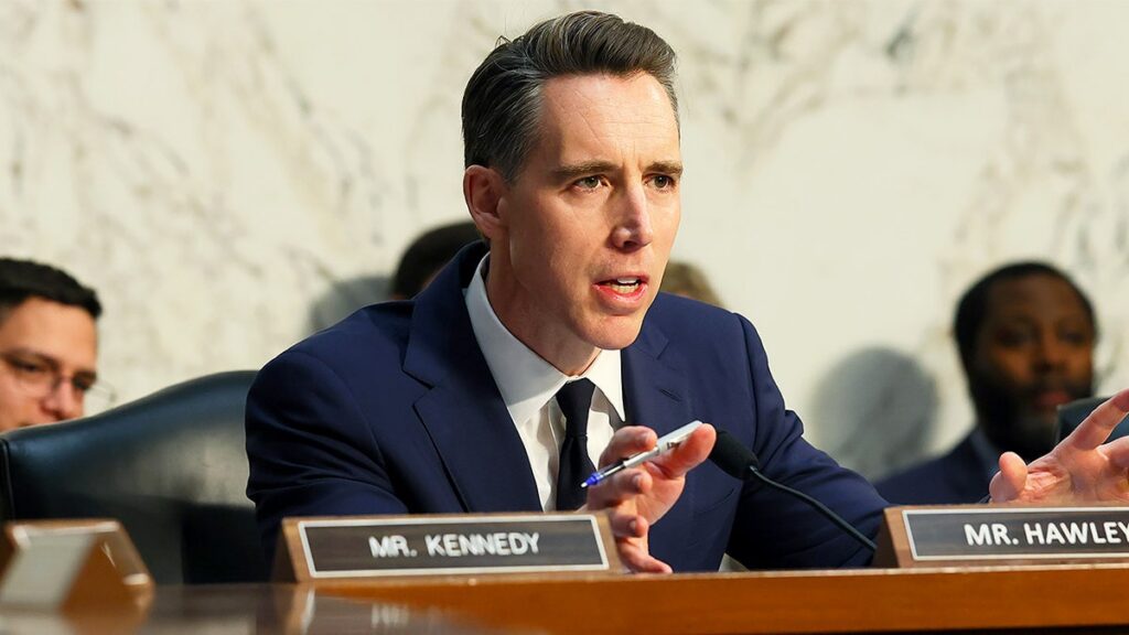 josh-hawley-minnesota-fraud-ellison-fox-news.jpgve1tl1