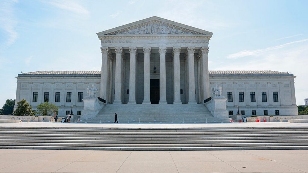 supreme-court-exterior.jpgve1tl1
